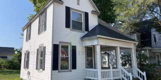 3 Bedroom Eastown Home! AVAILABLE NOW! Gallery 3