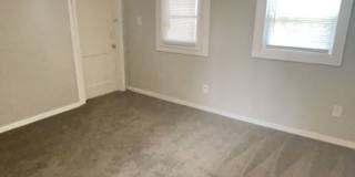 Spacious 2 Bedroom Home! Garage! Fenced in Backyard! Available Now! Gallery 5