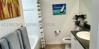 9172 Collins Ave Gallery 11