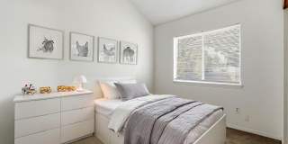 10902 YOGI BERRA Circle Gallery 25