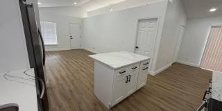 9743 HOLLYHILL DRIVE Gallery 4