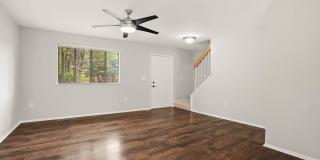 1382 ALMOND DR Gallery 6