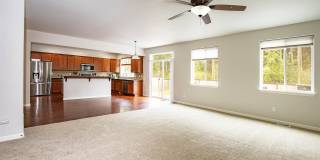 23502 77th Avenue East Gallery 14