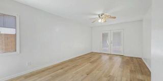 2601 E DAHLIA Drive Gallery 17