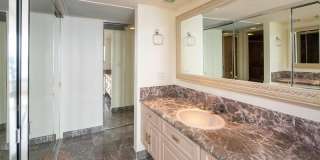 1650 Ala Moana Boulevard - 3701 Gallery 10