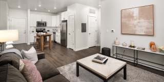 Tapestry at Brentwood Town Center Gallery 45