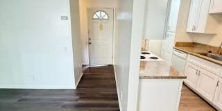 *Spacious 1 Bedroom in La Jolla!* Gallery 5