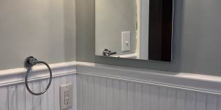 124 North Laurel Avenue Gallery 6