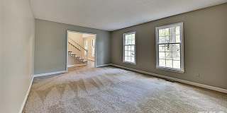 Room in 4 Bedroom Home at 216 Woods Ream Dr Room in 4 Bedroom Home at 216 Woods Ream Dr Gallery 9