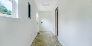 308 SE Hollywood Blvd Gallery 36