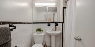 Quebec House Gallery 16