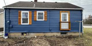 Immediate Move-In! Renovated 2BR House Near Ball State w/ Fireplace & Outdoor Space Gallery 34