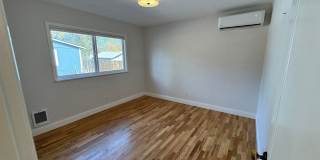 FOR RENT: UNFURNISHED: - Super Sweet Cottage style home in Midtown Bend. Gallery 15