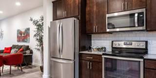 2 weeks Free rent - 1 year lease  Modern 3 bed 3 1/2 bath Gallery 16