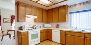 Spacious 4 Bedroom Shadowridge Home Available May 1st Gallery 11