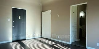 1030 Leonard Ave Gallery 7