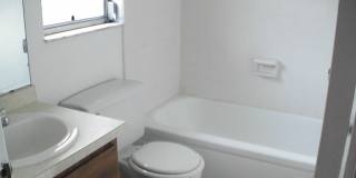 Beautiful 2x2 Downtown Gallery 10