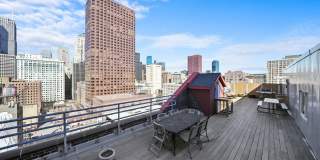 161 W Harrison Street Gallery 21