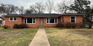 Prime Location in the Heart of Tyler- Move -in Ready! Gallery 1