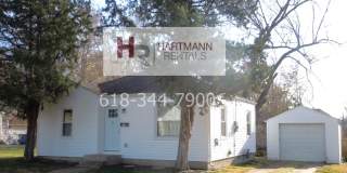 Two Bedroom Home with Utility Room off Kitchen and a Garage!! Gallery 1