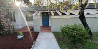 2902 SW 21st Ter Gallery 1