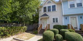 Charming 2-Bedroom Townhome in Market Village Charming 2-Bedroom Townhome in Market Village Gallery 1