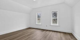 166 Elliot St Gallery 8