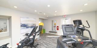 Everly Meridian Hills Gallery 11