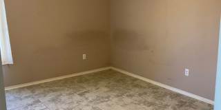 3 Bed / 2 Bath Extremely close to Wedington Exit! Pre-leasing for Aug 10 Move-in! Gallery 8