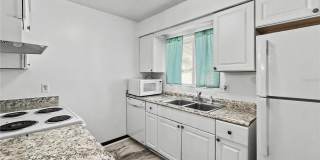 2752 HIDDEN LAKE Boulevard Gallery 6