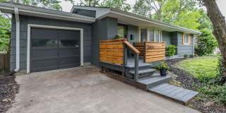 Fully Furnished 4BR Home with Fenced Yard Fully Furnished 4BR Home with Fenced Yard Gallery 1