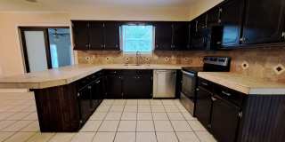 4BR/3BA Updated Home Gallery 8