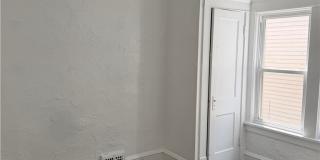 11913 Cromwell Avenue Gallery 13