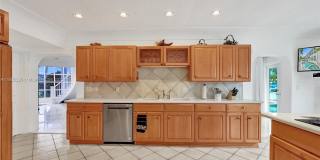 2889 NE 35th St Gallery 30