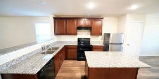 Stylish Move-In Ready Home in Rosillo Ranch, San Antonio, TX - Realtor Commission: $400 Gallery 14