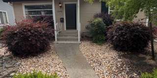 2 bedroom | 1 bathroom | Single family home with pool + detached room & full bathroom Gallery 3