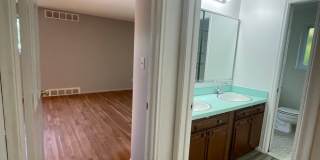 Spacious Four Bedroom Home Available Summer of 2026! Gallery 28