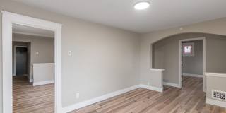 8212 Toddy Ave Gallery 15