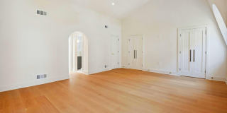 1329 CONNECTICUT Avenue NW Gallery 32