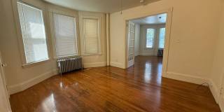 Charming, Oversized 1 Bedroom 1 Bathroom Apartment Available 10/1 Gallery 1