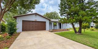 Englewood Park 3 bedroom, 2 bath available now! Gallery 1