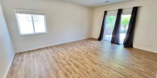 Beautiful 3 bed 2.5 Bath Home in East Loveland, CO! Gallery 22