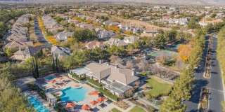 Queensridge Beauty - 5 bedroom on a 1/4+ acre lot Gallery 16