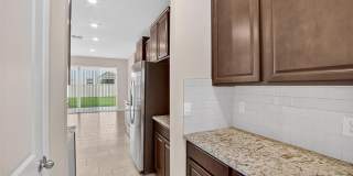 2546 WARREN ACRES Boulevard Gallery 8