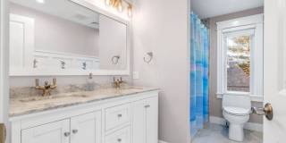 25 Falmouth Rd. Gallery 10
