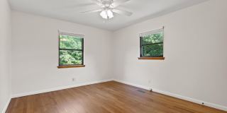 517 Randall Street Gallery 16