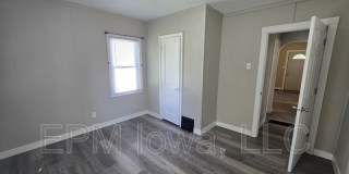 432 Gable Street Gallery 11