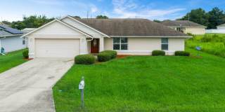 3/2/2 Beautiful Home with Spacious Backyard in Southeast Ocala Gallery 1