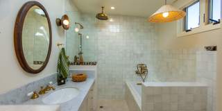 Downtown bungalow Gallery 30