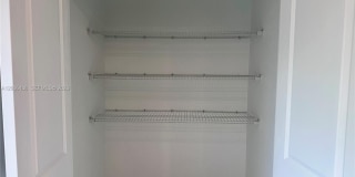 540 NE 5th Ln Gallery 13